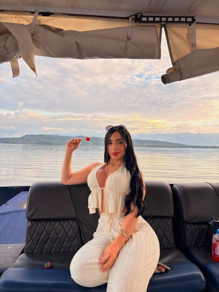 Chica busca chico en Almería: 