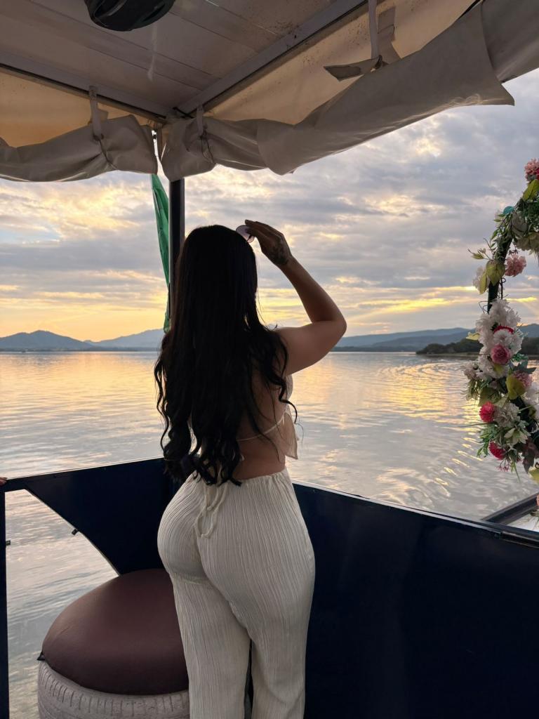 Chica busca chico en Almería: 