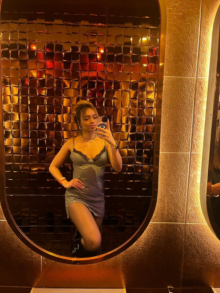 Chica busca chico en Mallorca: 