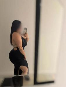 632942172: Chica busca chico en Barcelona