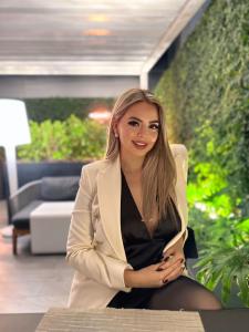 613644256: Chica busca chico en Madrid