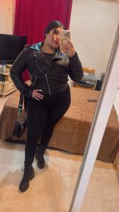 641432024: Chica busca chico en Sevilla