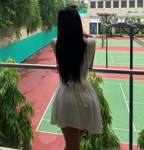 672148337: Chica busca chico en Madrid