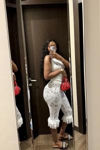 643760971: Chica busca chico en Tenerife