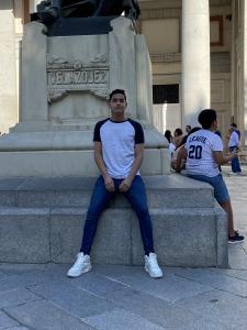 672204553: Chico busca chica en Alicante