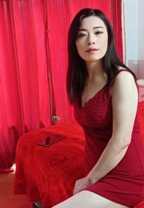 613401451: Chica busca chico en Gerona