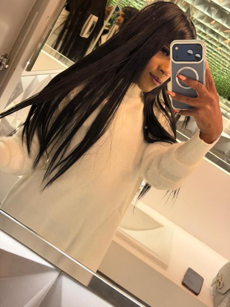 614116157: Transexual en Gerona