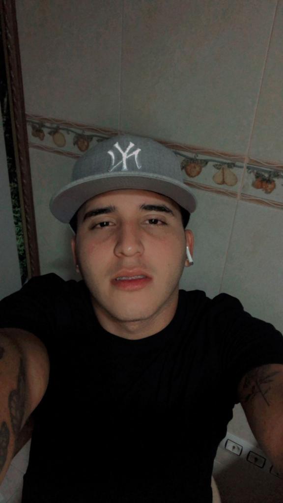 Chico busca chica en Asturias: 