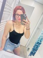 695938490: Chica busca chico en Madrid