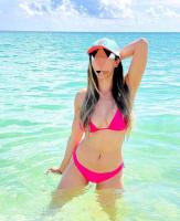 613964654: Chica busca chico en Lugo