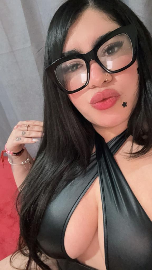 Chica busca chico en Sevilla: 