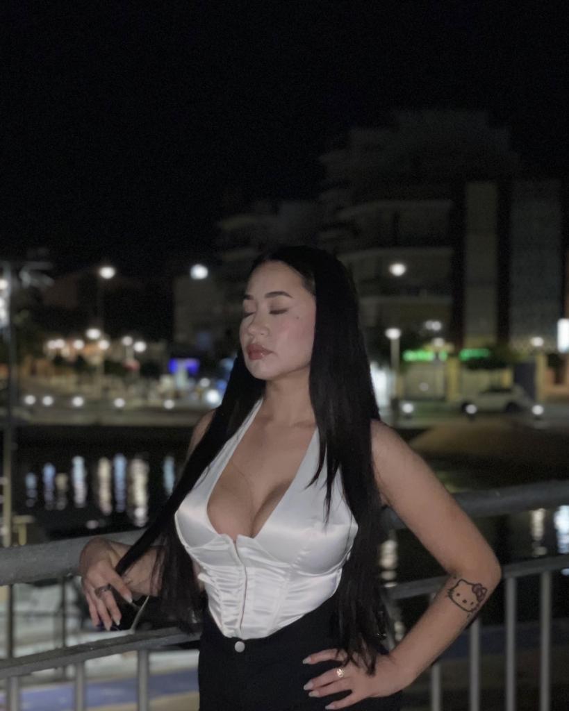 Chica busca chico en Barcelona: 