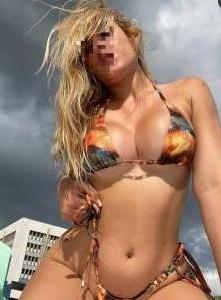 Chica busca chico en Alicante: Chica busca chico