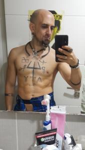 Chico busca chica en La Coruña: 