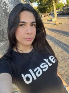 612235794: Chica busca chico en La Coruña