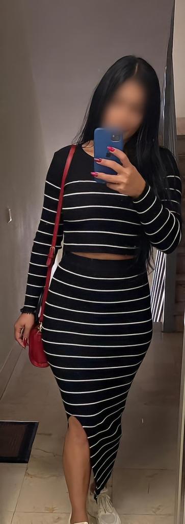 644915029: Chica busca chico en Madrid