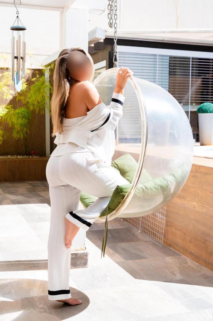 Chica busca chico en Tenerife: 