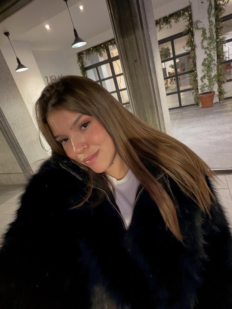 614673403: Chica busca chico en Madrid