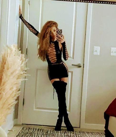 Chica busca chico en Tenerife: 