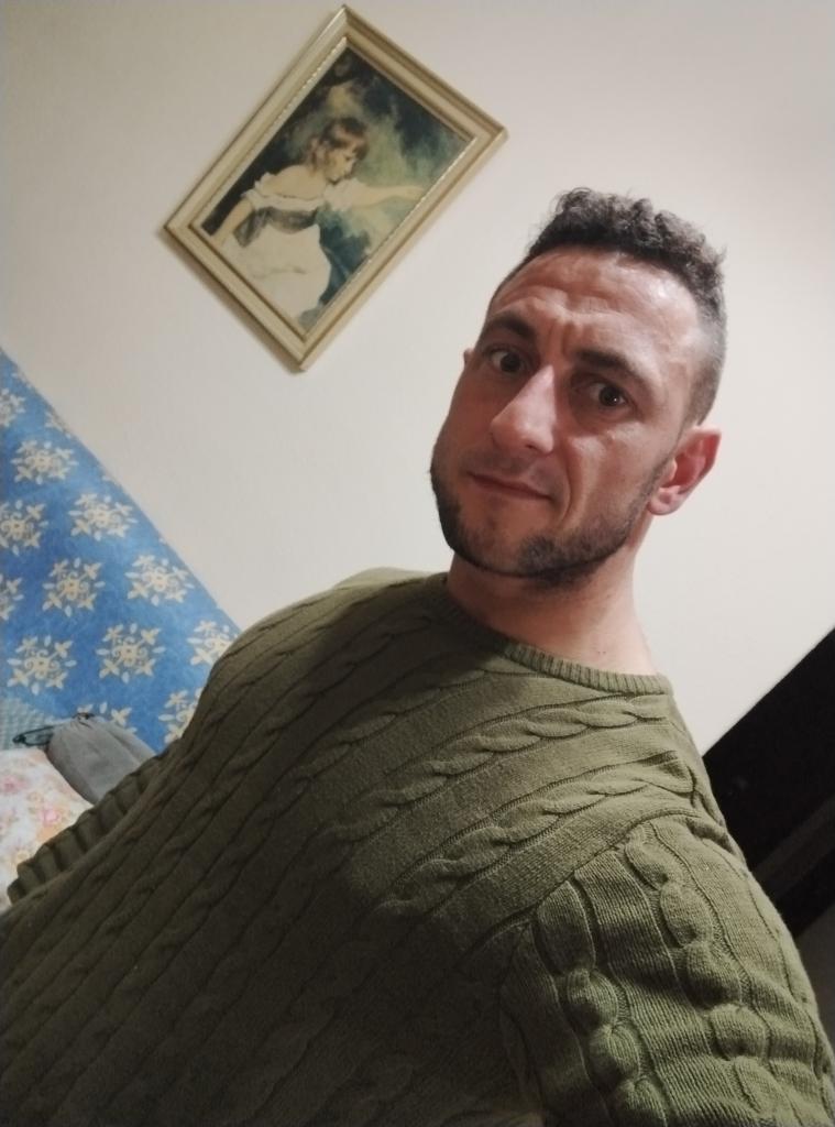 613920435: Chico busca chica en Badajoz