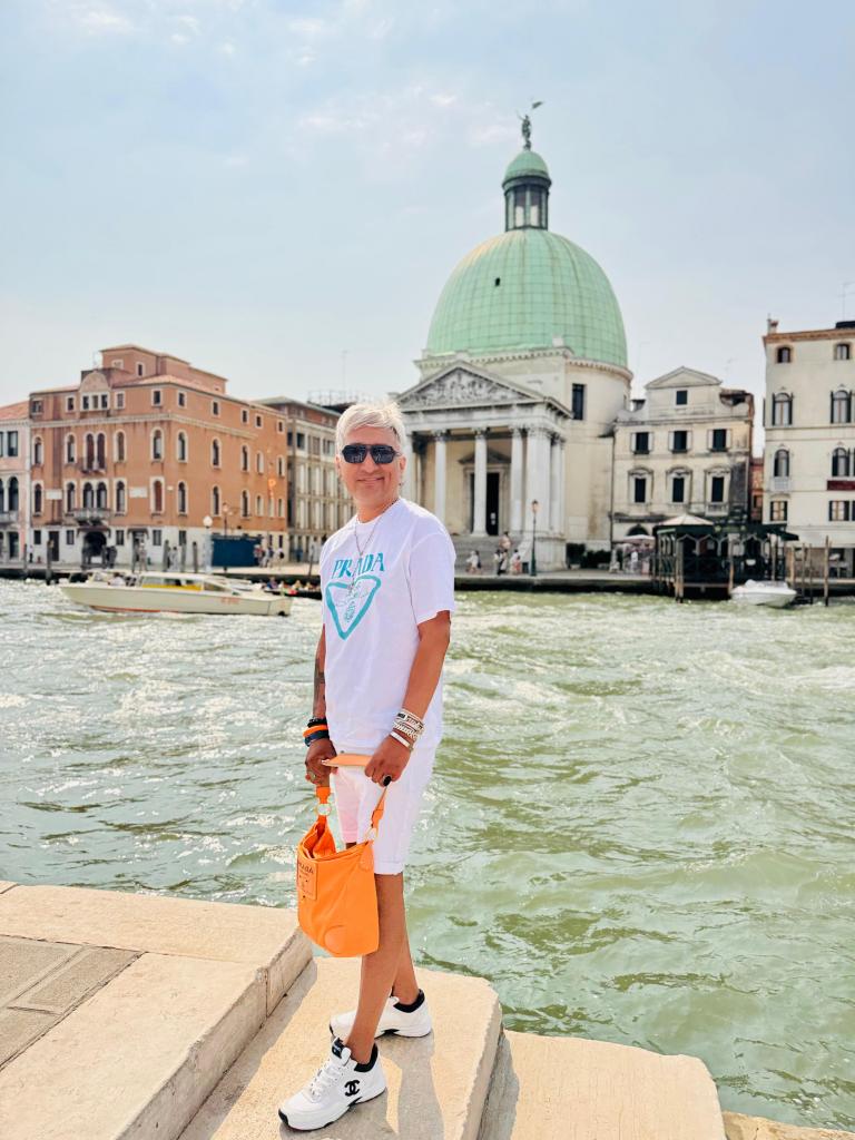 Chico busca chica en Barcelona: 