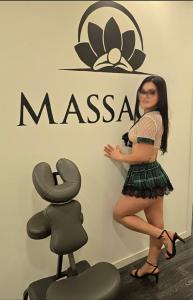 607275560: Chica busca chico en Barcelona