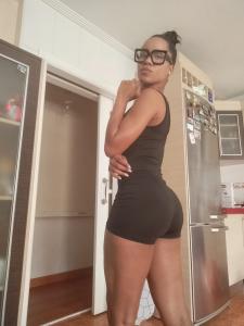 643904108: Chica busca chico en Murcia