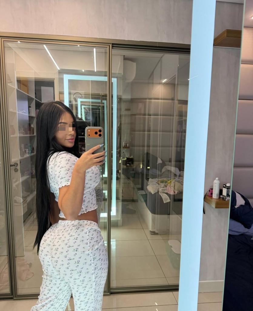 Chica busca chico en Barcelona: 