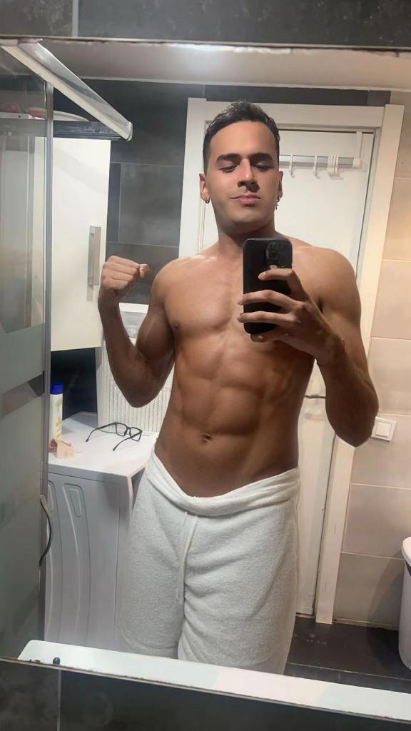 674067103: Chico busca chica en Toledo