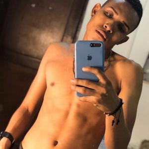 632436999: Chico busca chica en Mallorca