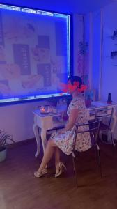 643587406: Chica busca chico en Madrid