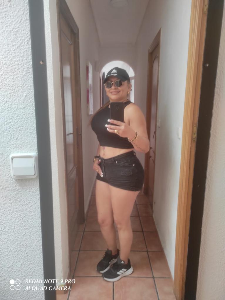 Chica busca chico en Almería: 