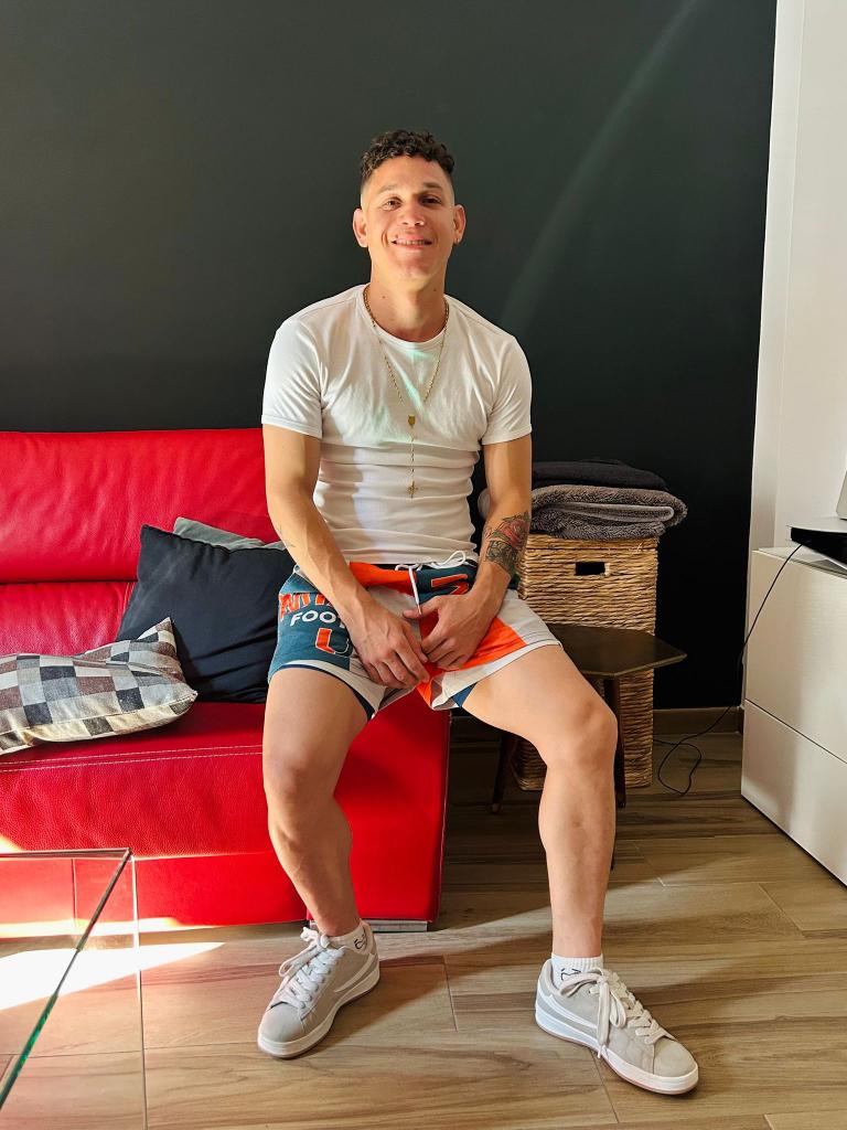 Chico busca chica en Valencia: 