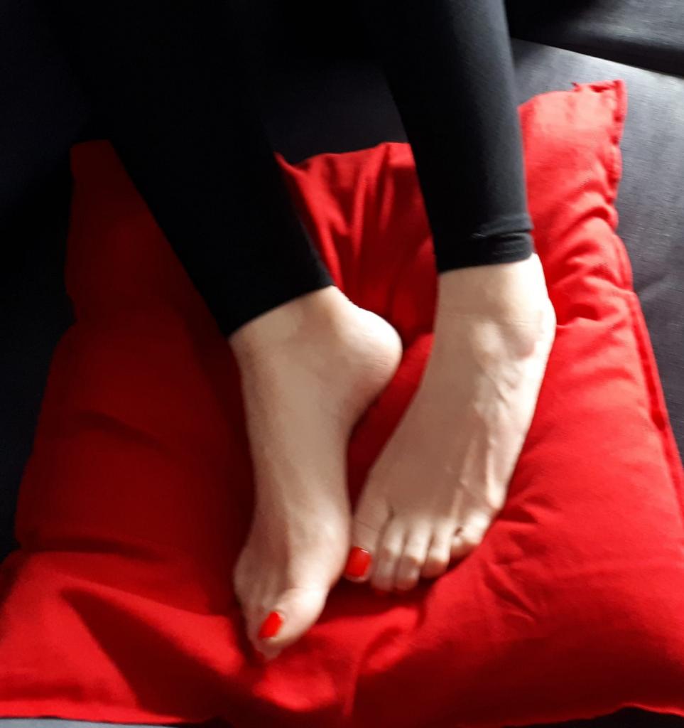 604181042: Chica busca chico en Madrid