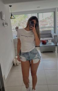 634072507: Chica busca chico en Gerona