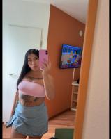 604866144: Chica busca chico en Gerona