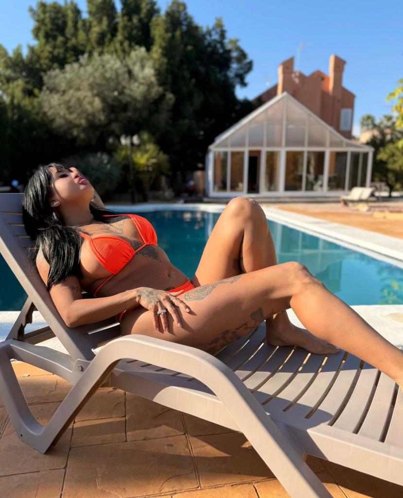 Chica busca chico en Alicante: 