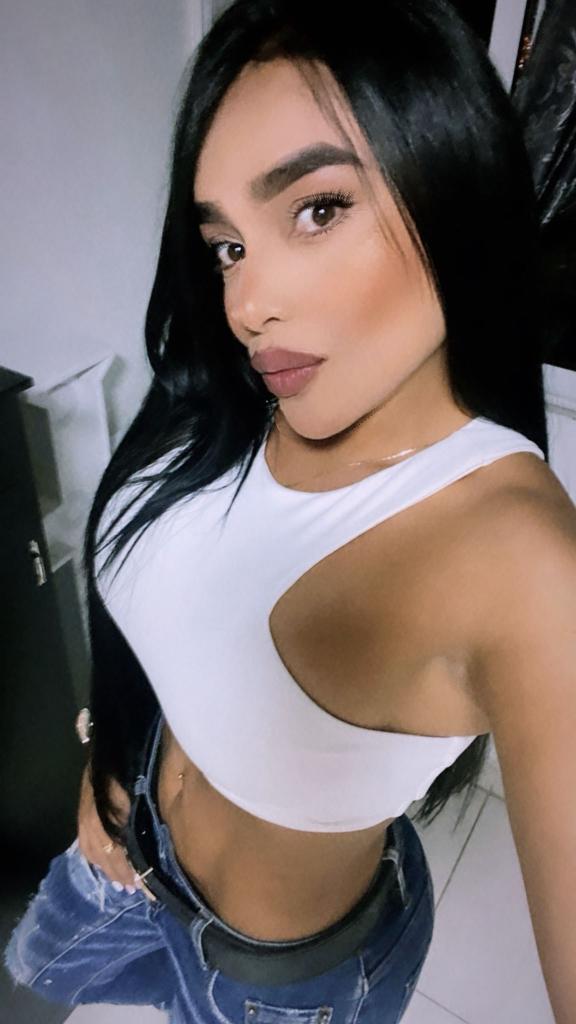 Chica busca chico en Valencia: Chica busca chico