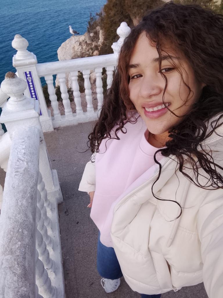 624798262: Chica busca chico en Valencia