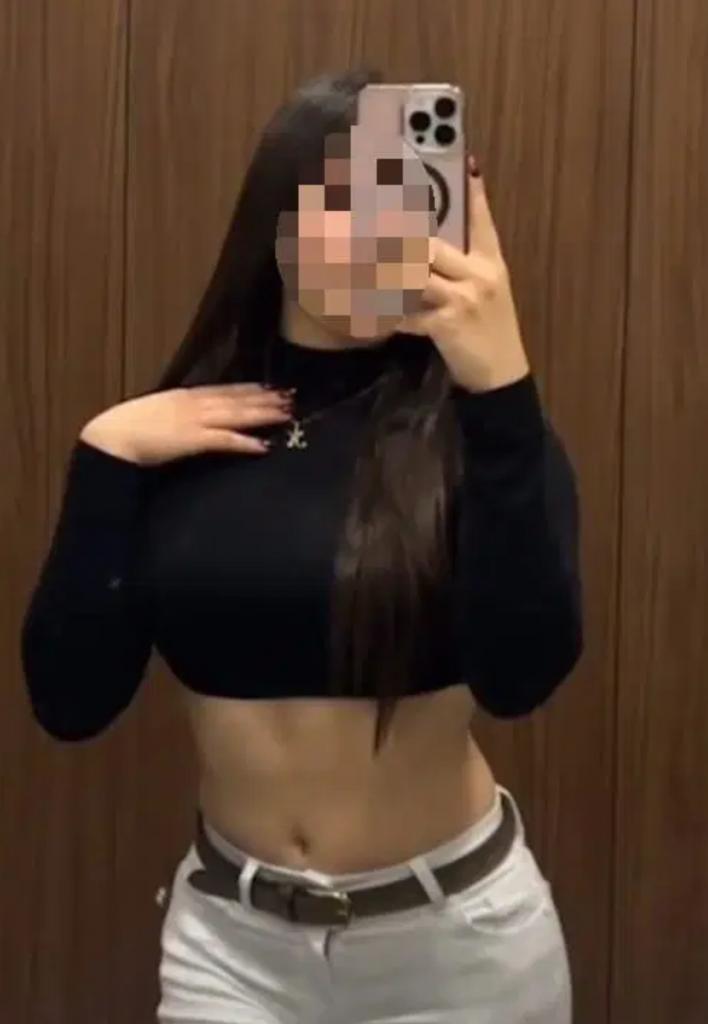 624567530: Chica busca chico en Zaragoza