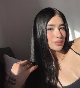 677065598: Chica busca chico en Barcelona