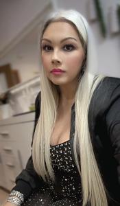 643136311: Chica busca chico en Barcelona