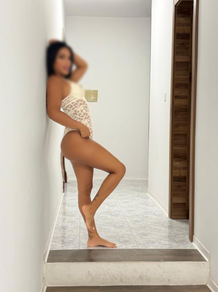 Chica busca chico en Almería: 