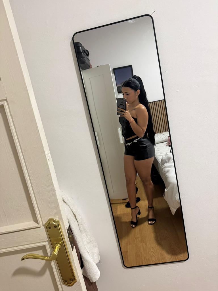 Chica busca chico en Asturias: 