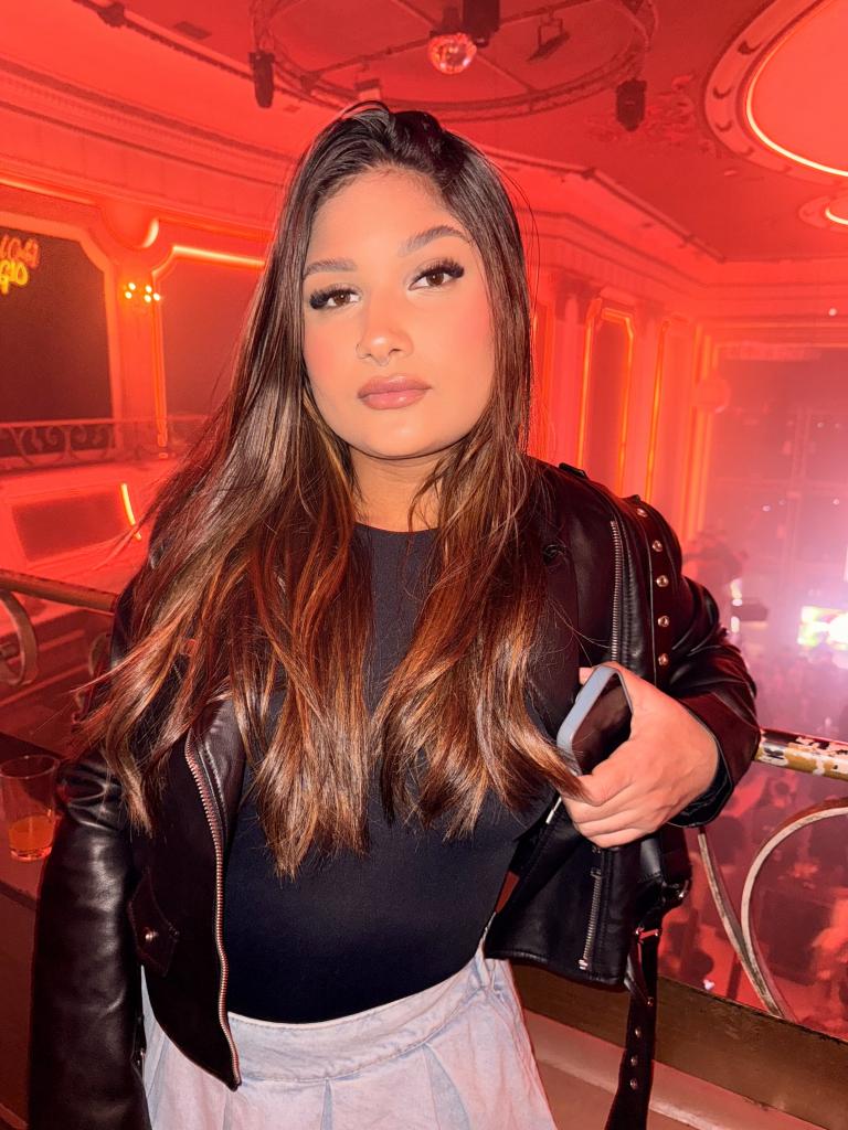 Chica busca chico en Almería: 