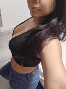 617988474: Chica busca chico en Madrid