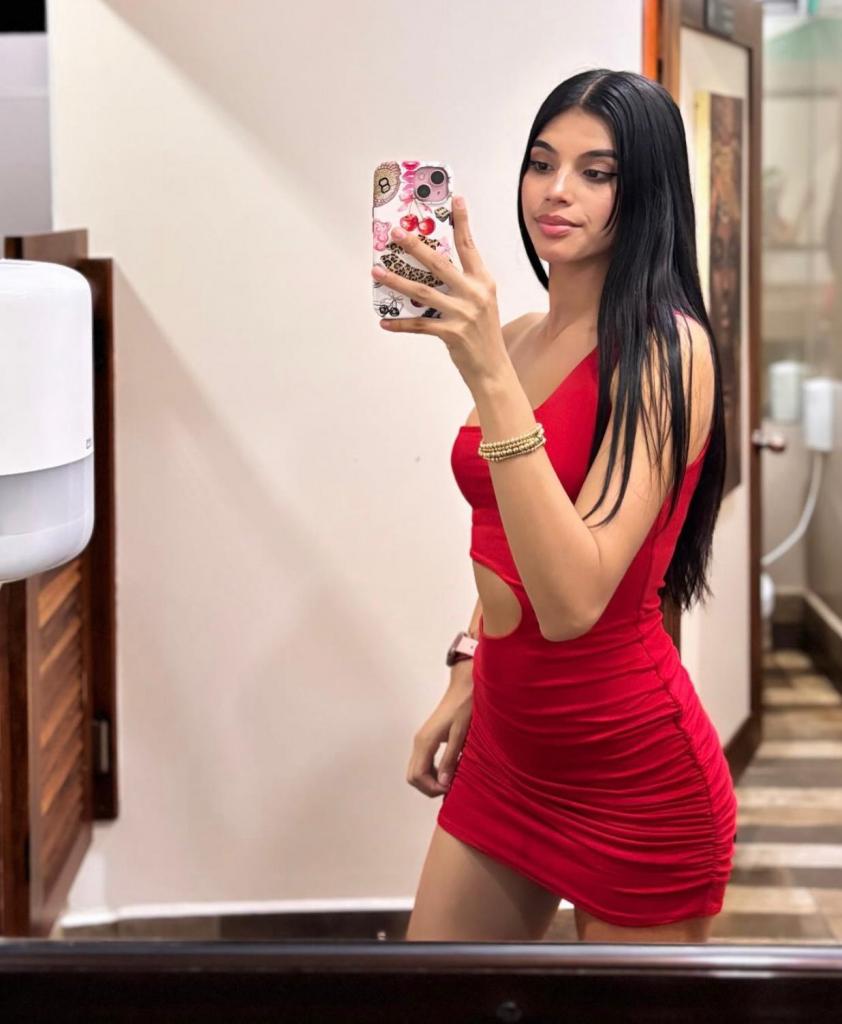 614892322: Chica busca chico en Madrid