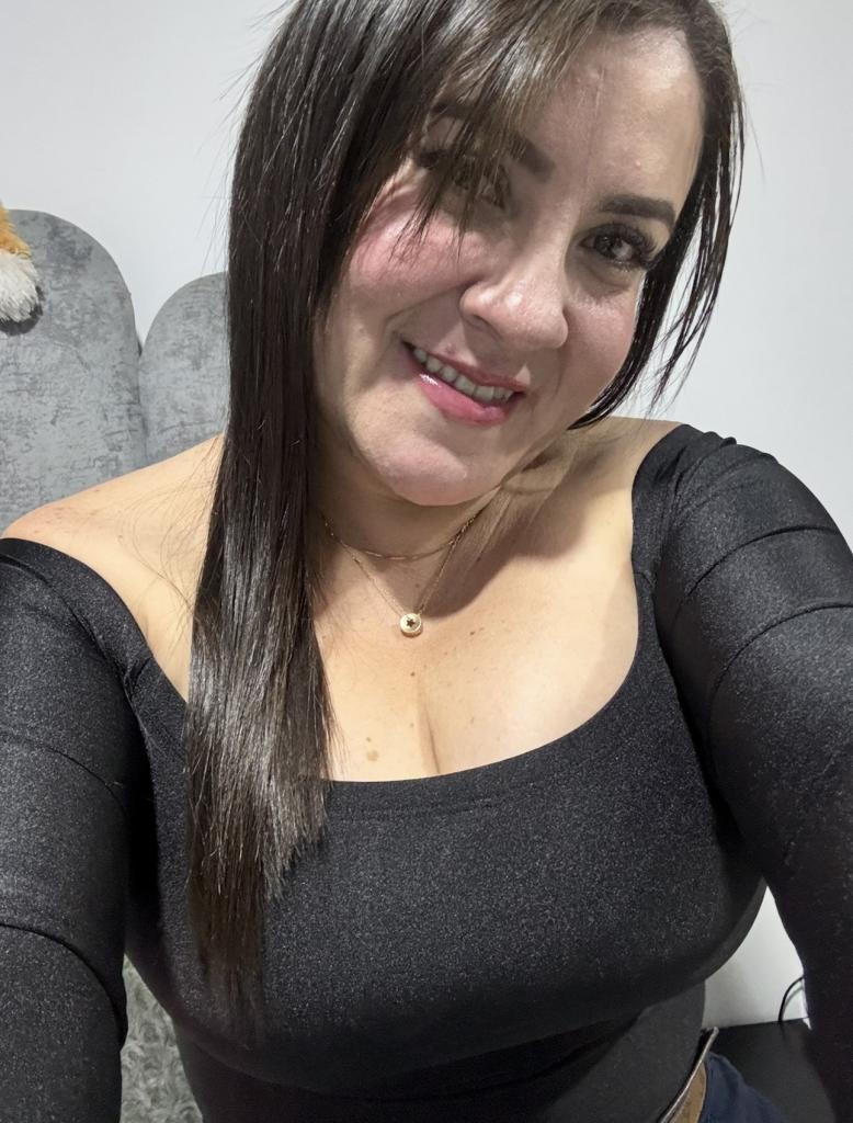 642385604: Chica busca chico en Pontevedra