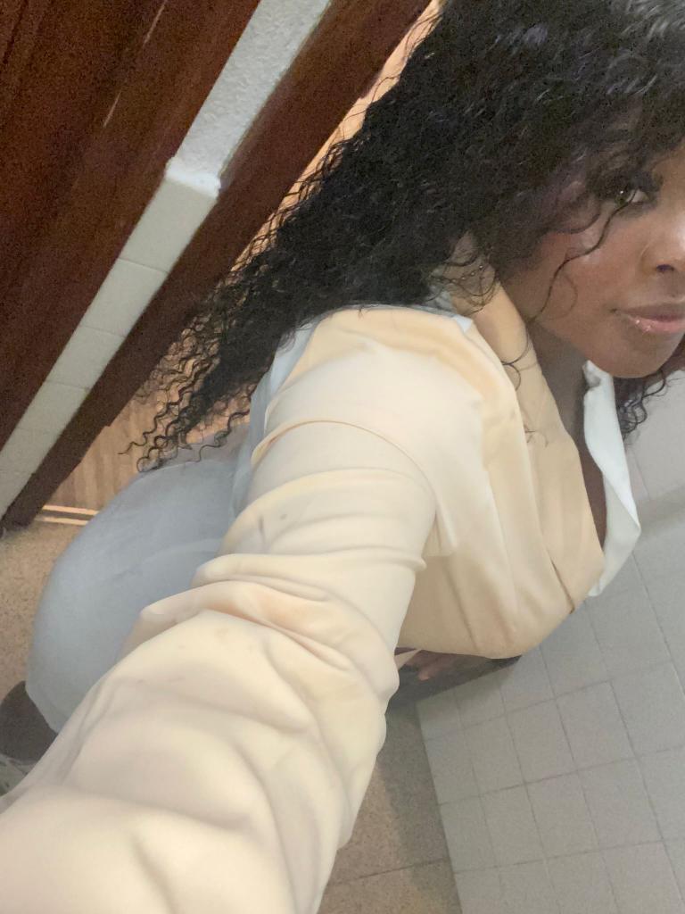 614093487: Chica busca chico en Valencia