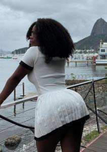 674084203: Chica busca chico en Tenerife